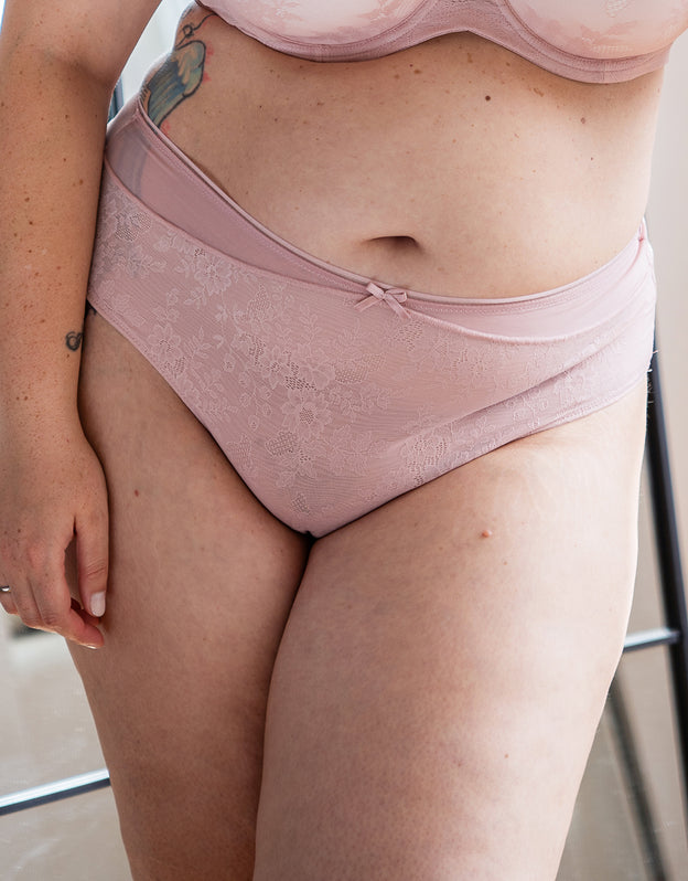 High-Panty "True Lace" rose